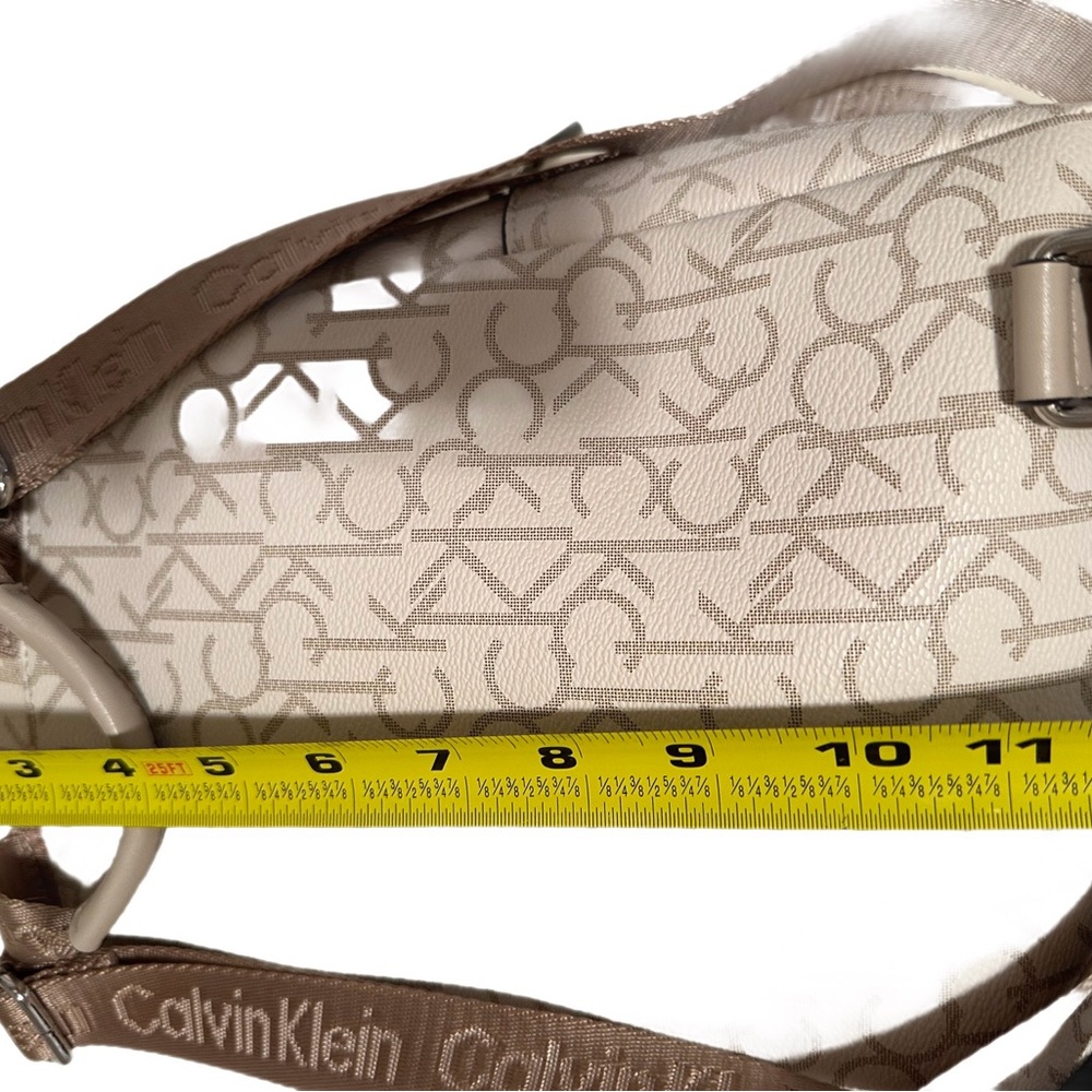 Calvin Klein backpack - Picture 8 of 9